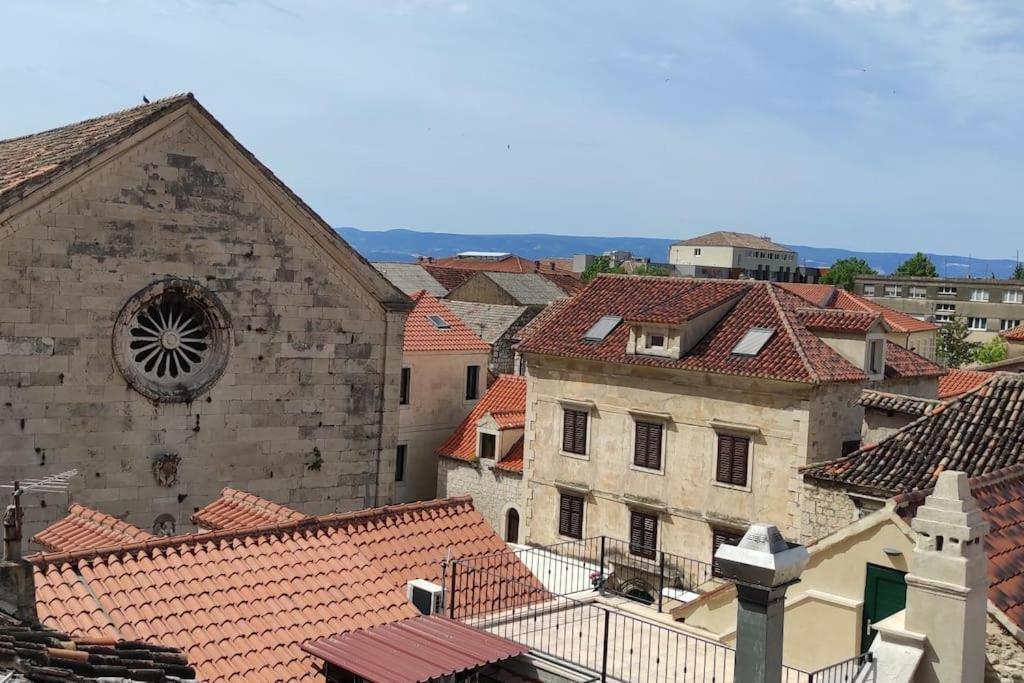 Luxury City Centre Apartment With Stunning View Omiš Exteriér fotografie