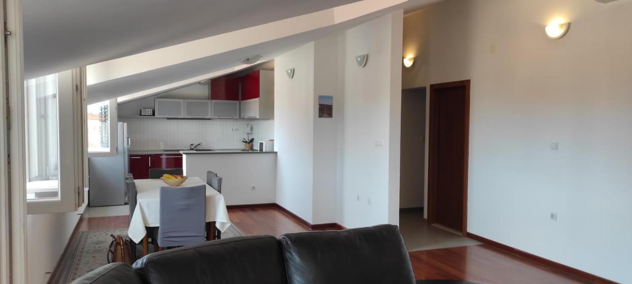 Luxury City Centre Apartment With Stunning View Omiš Exteriér fotografie