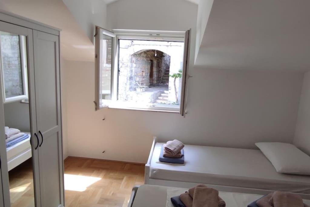 Luxury City Centre Apartment With Stunning View Omiš Exteriér fotografie