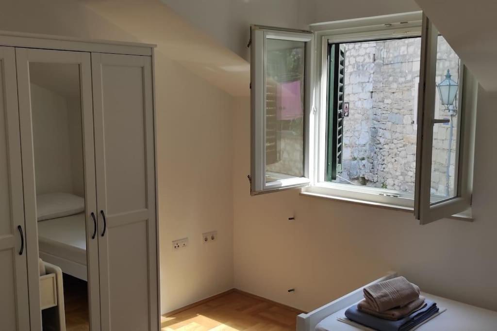 Luxury City Centre Apartment With Stunning View Omiš Exteriér fotografie