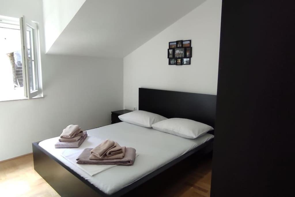 Luxury City Centre Apartment With Stunning View Omiš Exteriér fotografie
