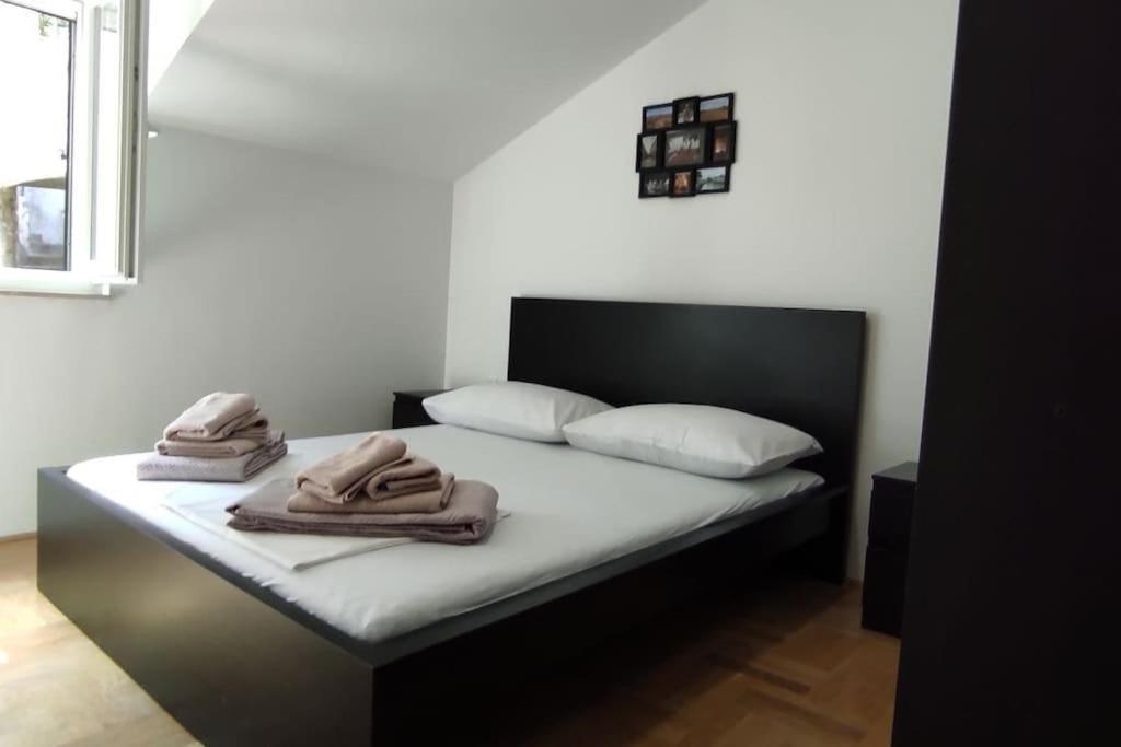 Luxury City Centre Apartment With Stunning View Omiš Exteriér fotografie