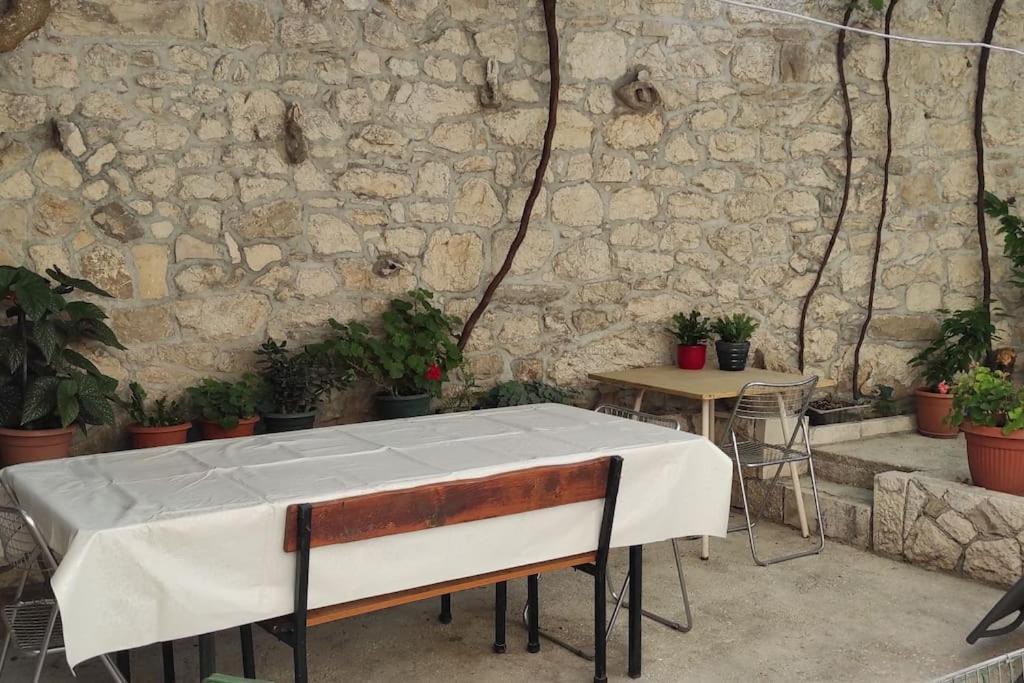 Luxury City Centre Apartment With Stunning View Omiš Exteriér fotografie