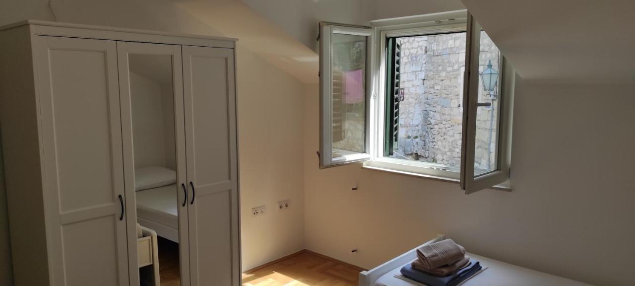 Luxury City Centre Apartment With Stunning View Omiš Exteriér fotografie