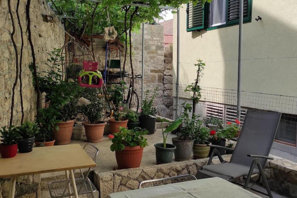 Luxury City Centre Apartment With Stunning View Omiš Exteriér fotografie